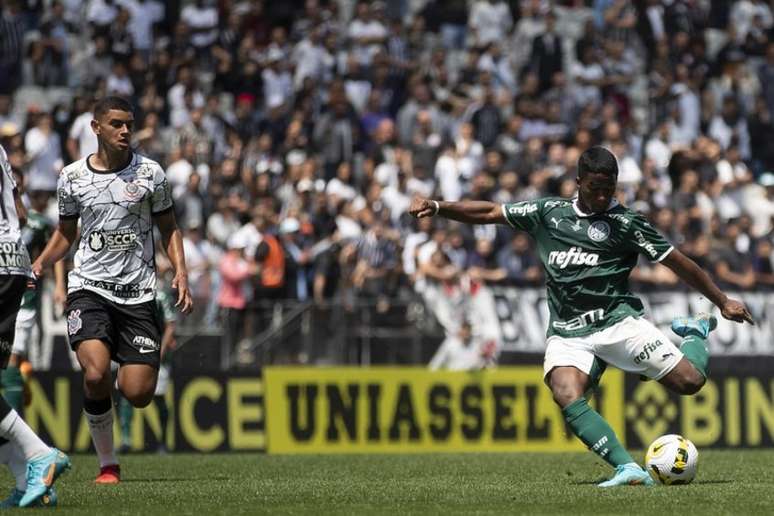 Endrick marcou o gol da vitória palmeirense sobre o Corinthians no Brasileirão Sub-20 (Foto: Thais Magalhães/CBF)