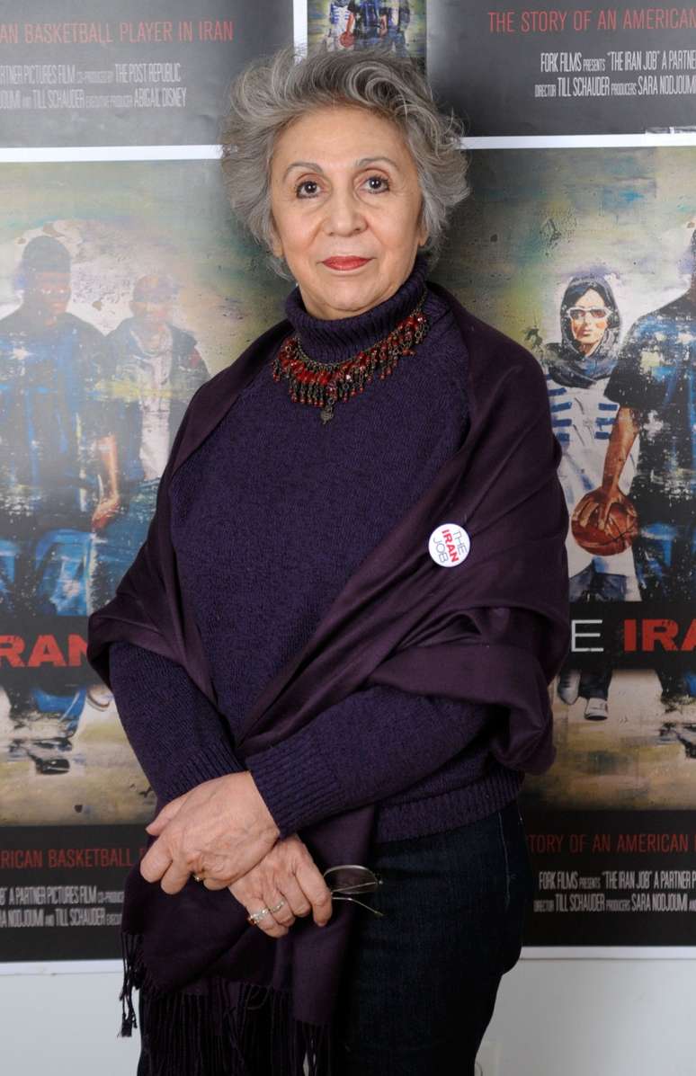 A conhecida ilustradora iraniana Nahid Hagigat em Nova York, nos Estados Unidos, em 2012
