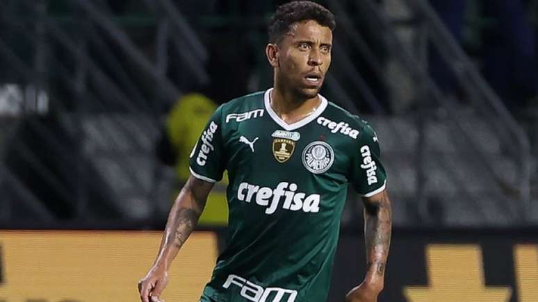 Marcos Rocha e a 'lei do ex' contra o Atlético-MG (Foto: Cesar Greco/Palmeiras)