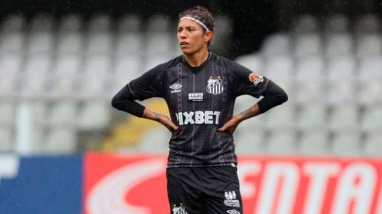 Atacante Cristiane foi titular na derrota das Sereias para o São Paulo (foto: Pedro Ernesto Guerra Azevedo/SantosFC)