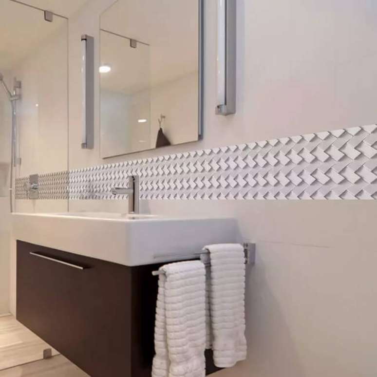 12. Modelo de faixa decorativa para banheiro 3D. Fonte: Fran Adesivos