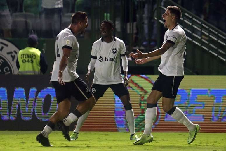 Glorioso venceu o Goiás por 1 a 0 (Foto: Vitor Silva / Botafogo)