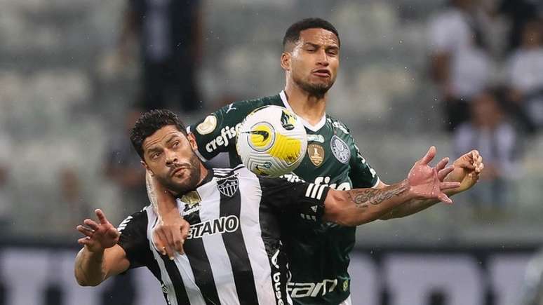 Palmeirenses saíram na bronca com a arbitragem mesmo após vitória por 1 a 0 (Foto: Cesar Greco/Palmeiras)