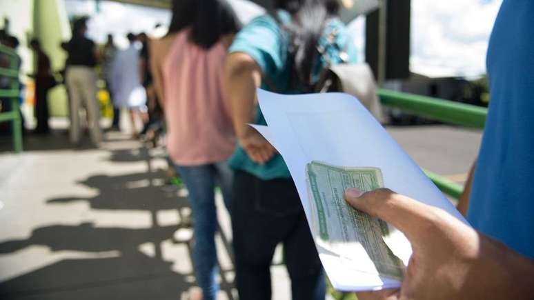 Muita gente decide o voto na última hora