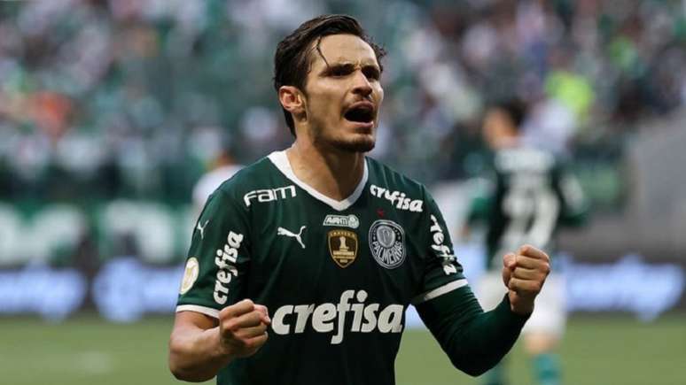 Veiga trocou mensagens com um torcedor do São Paulo no Twitter (Foto: Cesar Greco/Palmeiras)