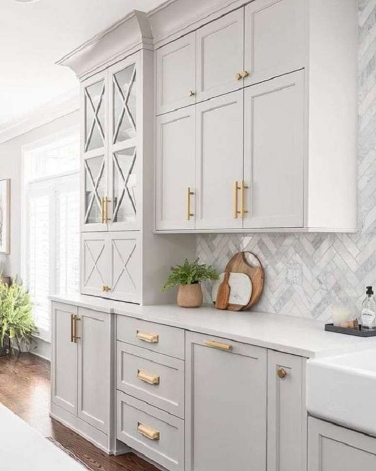 19. Revestimento escama de peixe cinza e branco &ndash; Foto