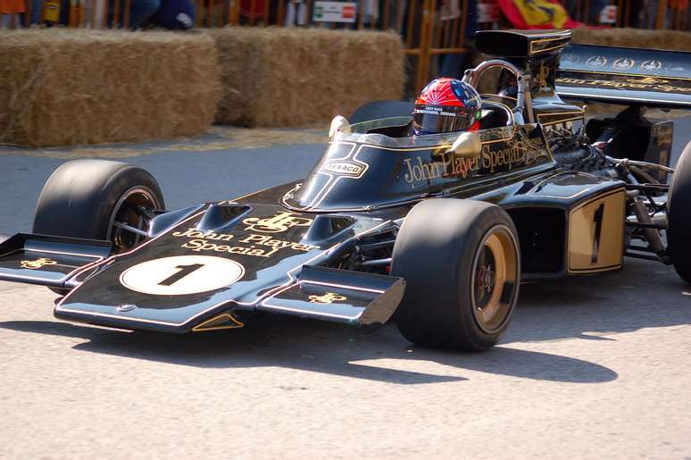 Emerson Fittipaldi e a Lotus 72: um belo par
