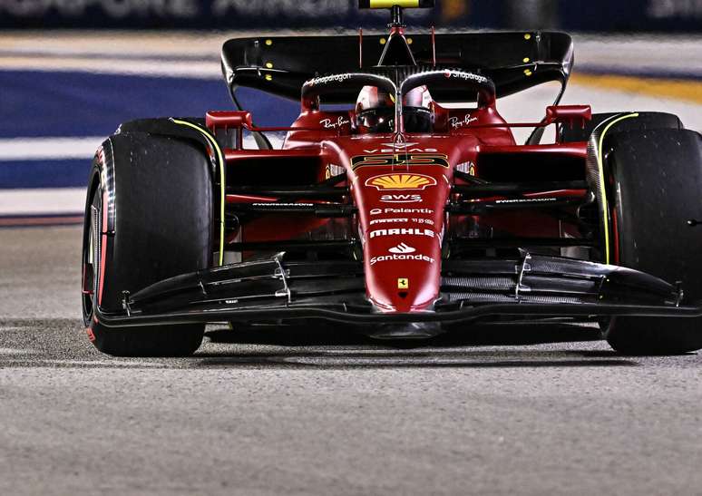 Carlos Sainz lidera 3º treino livre do GP de Singapura - Esportes