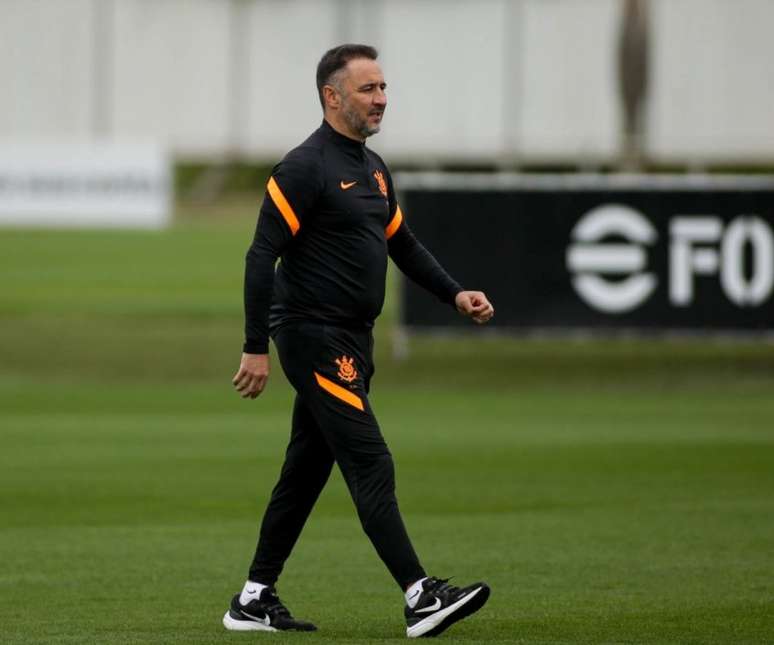 Português quer gerir elenco e definir escalação próximo às finais da Copa do Brasil (Foto: Rodrigo Coca/Ag. Corinthians)