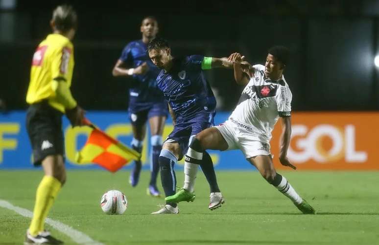 Vasco não passou de empate com o Londrina em São Januário (1 a 1)