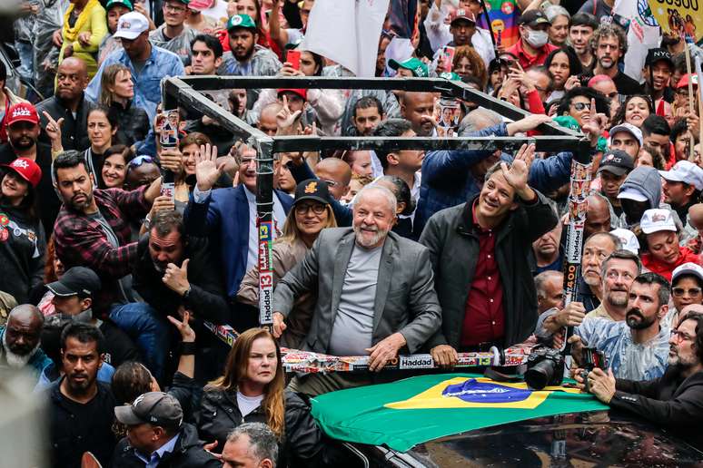 Lula e Haddad participaram de ato em São Paulo no último fim de semana antes do primeiro turno das eleições