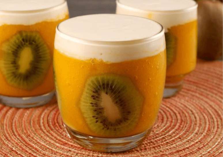 Verrine de manga, kiwi e limão: saúdável e refrescante – Foto: Divulgação / Castelo