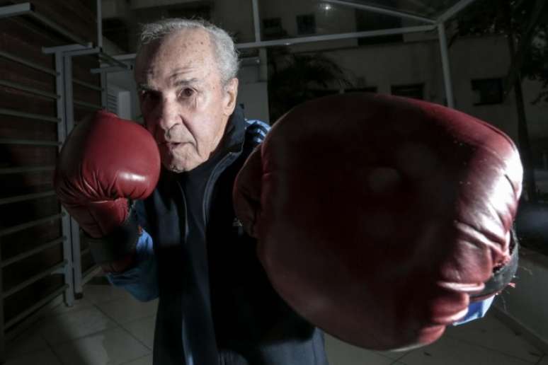 Relembre A Carreira De Éder Jofre O Galo De Ouro 