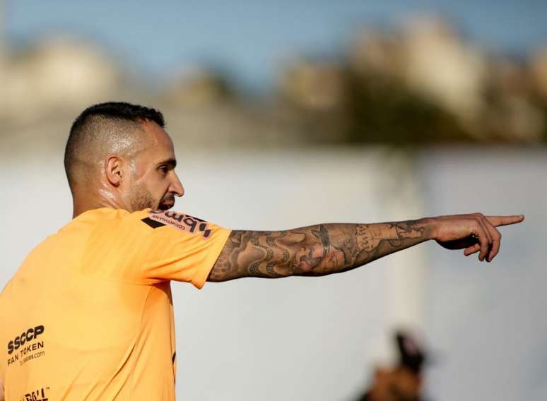 Renato durante treino do Timão (Foto: Rodrigo Coca/Agência Corinthians)