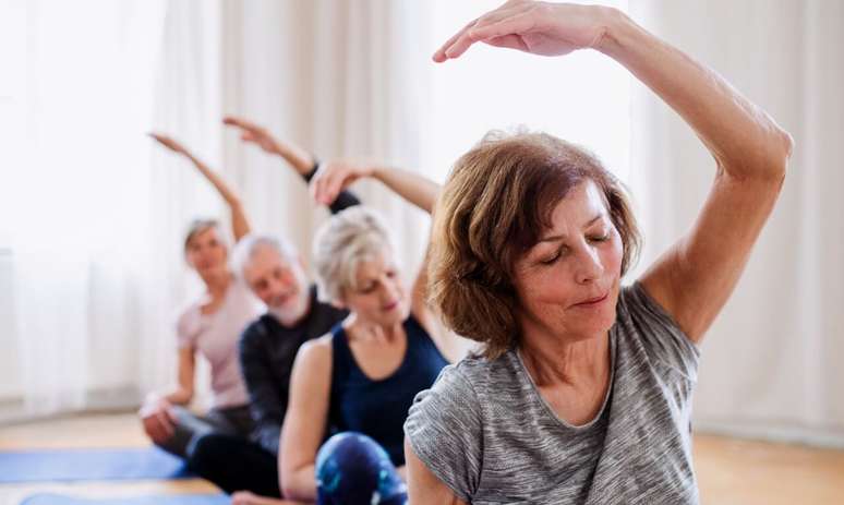 Exercícios físicos podem reduzir a evolução do Alzheimer, apontam estudos