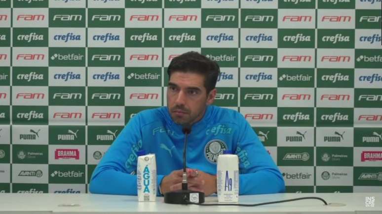 Abel Ferreira deu declaração ríspida contra repórter (Foto: Reprodução/TV Palmeiras)