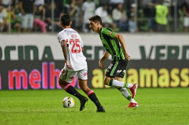 América-MG e São Paulo se enfrentam pelo Brasileirão (Foto: Mourão Panda / América)