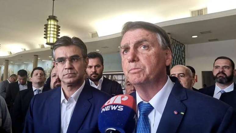 Governador Rodrigo Garcia (PSDB) e o presidente e candidato à reeleição Jair Bolsonaro (PL) durante anúncio de apoio do tucano