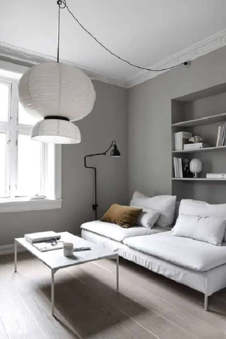 21. Sof&aacute; minimalista branco sem bra&ccedil;o. Fonte &ndash; Only Deco Love