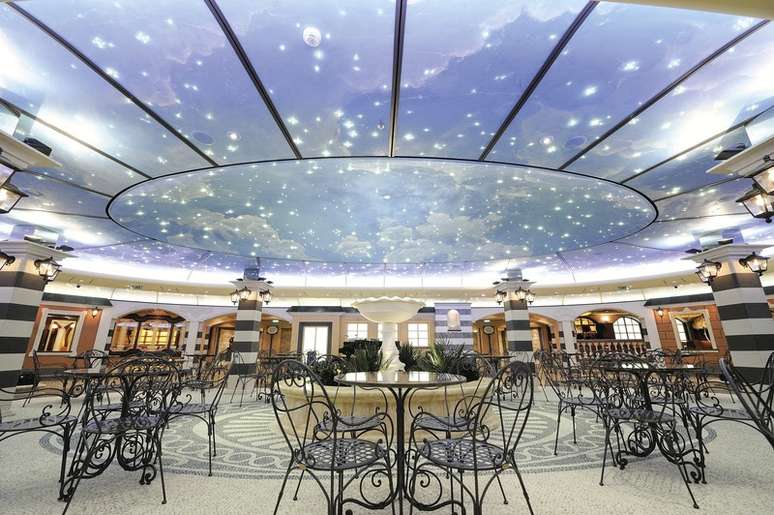 Piazza italiana no Fantasia.