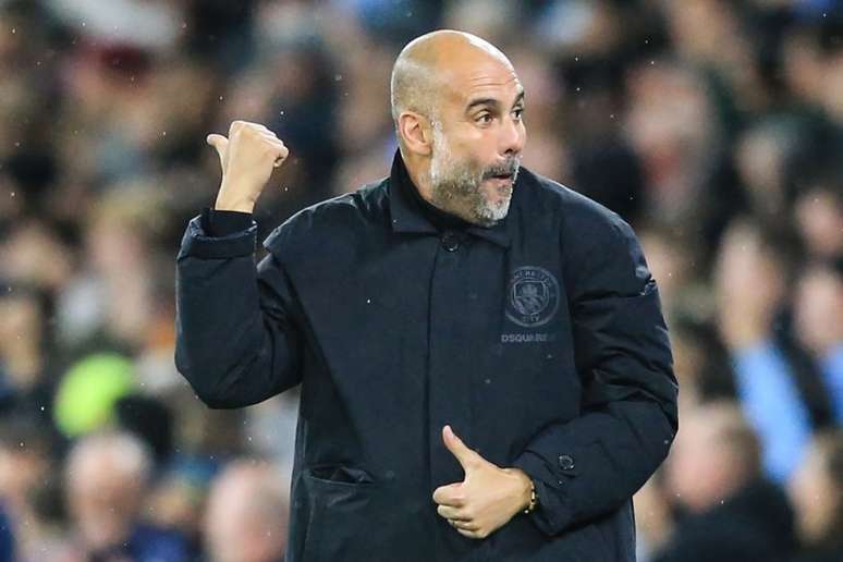 Pep Guardiola tem contrato com o Manchester City até o fim da temporada (Foto: LINDSEY PARNABY / AFP)