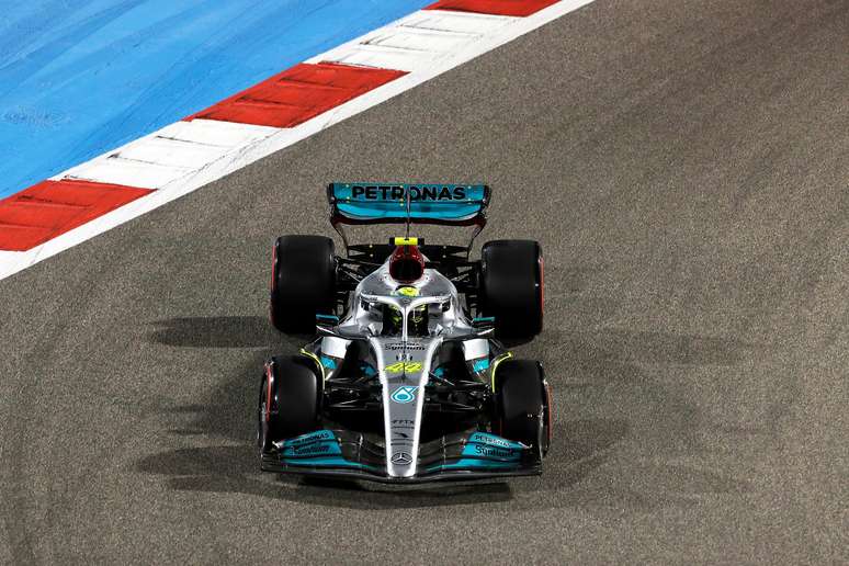 Mercedes admitiu erro na concepção do W13 