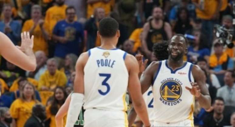 Poole e Green conquistaram o título da NBA juntos na última temporada (JESSE D. GARRABRANT / AFP)