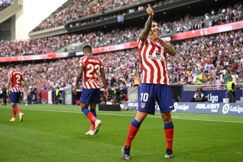 Ángel Correa marcou os dois gols da vitória do Atlético de Madrid (PIERRE-PHILIPPE MARCOU / AFP)