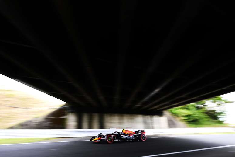 Verstappen leva a melhor e lidera TL3 de três treinos em um no GP do Japão  de F1