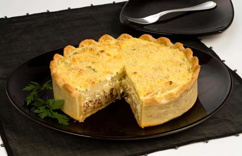 Simples e deliciosa, a torta de batata – Foto: Guia da Cozinha