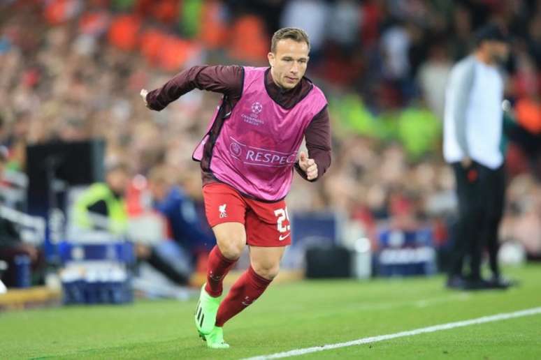 Arthur sofre lesão e desfalca o Liverpool (LINDSEY PARNABY / AFP)