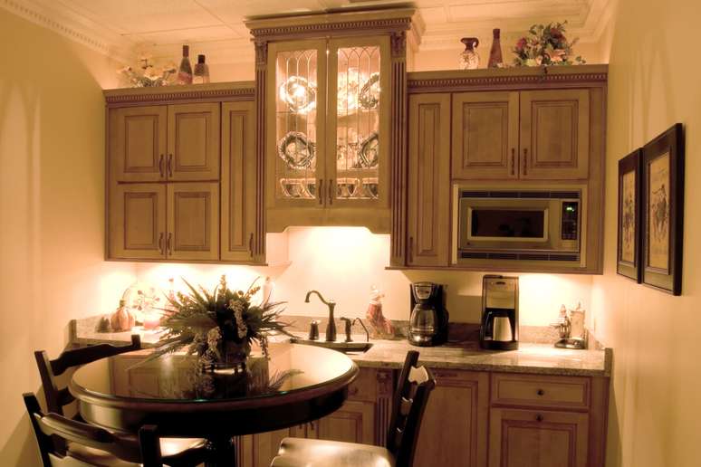 Cristaleira propicia benef&iacute;cios para diversas atividades do dia a dia 