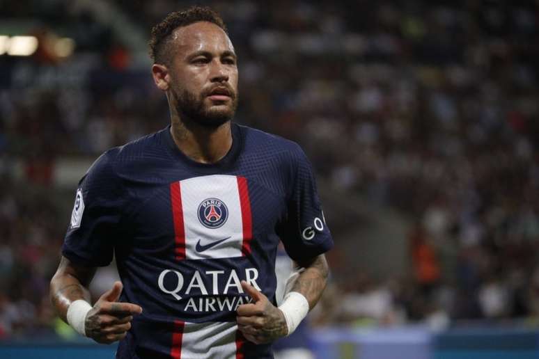 Neymar marca e PSG sai na frente, mas leva empate do Reims no fim