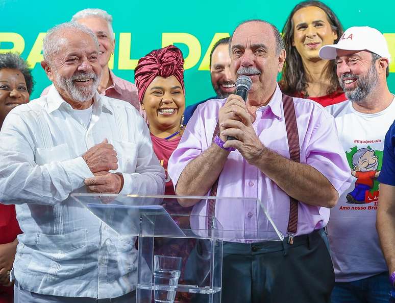Lula durante evento de campanha em Belo Horizonte neste domingo, 9