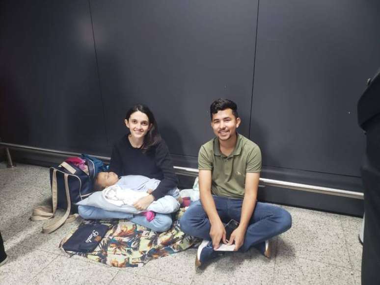 o engenheiro de controle e automa&ccedil;&atilde;o Jean Carvalho Lopes, de 29 anos, est&aacute; com a mulher e o filho de 7 meses em Congonhas.