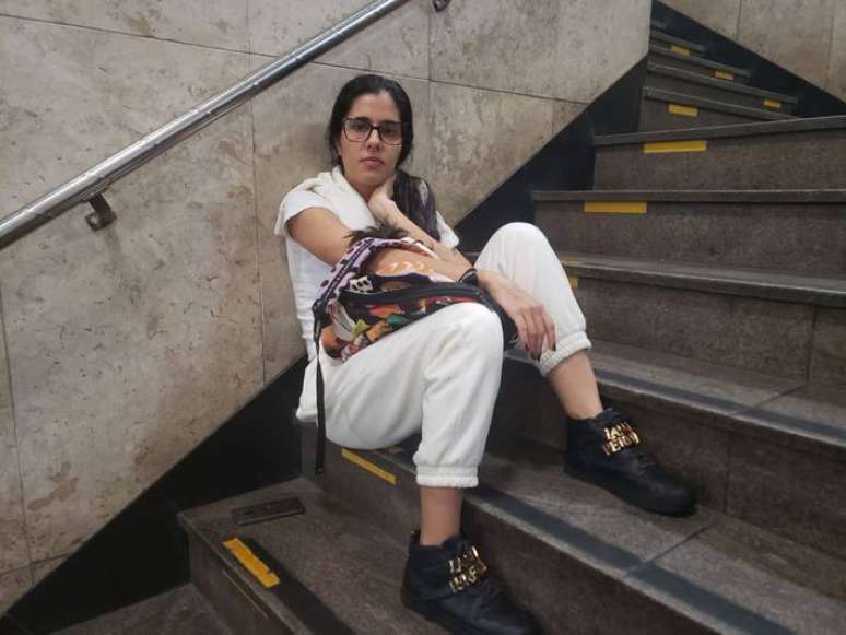 A DJ Mariana Oliveira, de 33, anos, teve o voo para Goi&acirc;nia cancelado neste domingo, 9, por causa de incidente com jato executivo.