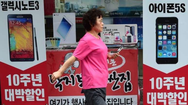 A m&iacute;dia sul-coreana est&aacute; muito ligada ao avan&ccedil;o das tecnologias na Coreia do Sul, pioneira em internet de alta velocidade