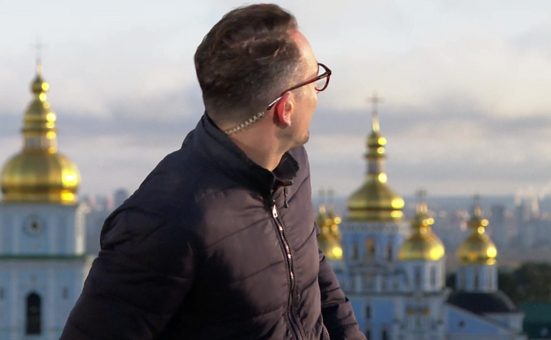 Correspondente brasileiro se assusta com m&iacute;ssil em Kiev