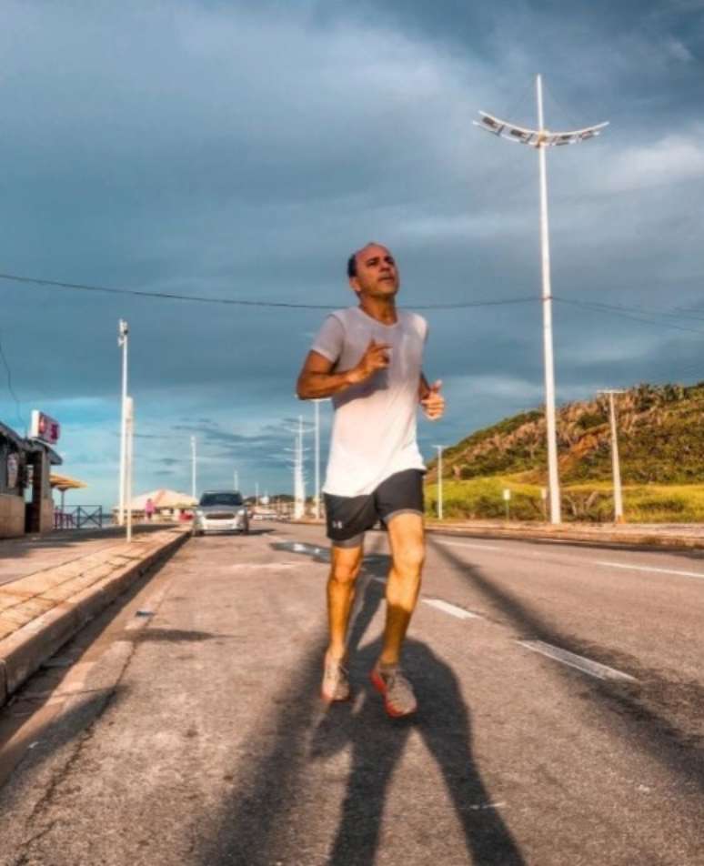 Fernando Ahid postava em suas redes sociais posts relacionados &agrave; pr&aacute;tica de esportes