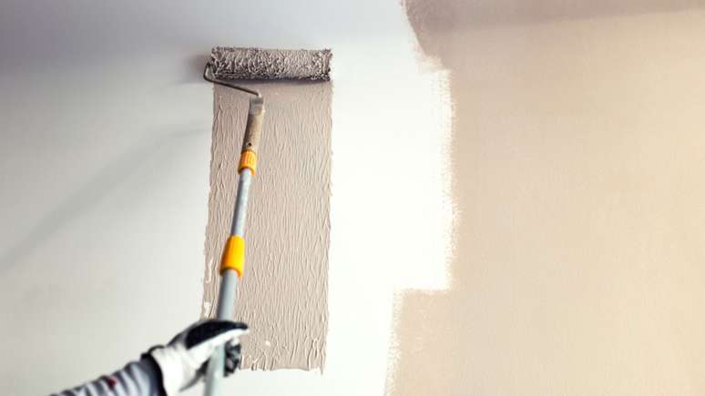 O morador precisa se atentar ao tipo de tinta ideal para a vida no im&oacute;vel &ndash;