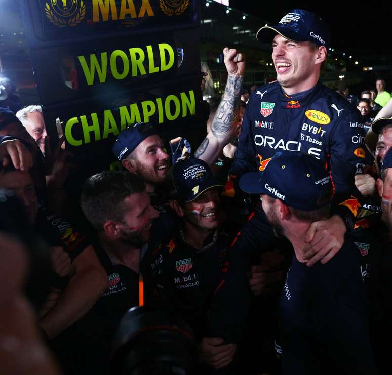 Max Verstappen e a Red Bull demoraram para assimilar a conquista do bicampeonato 