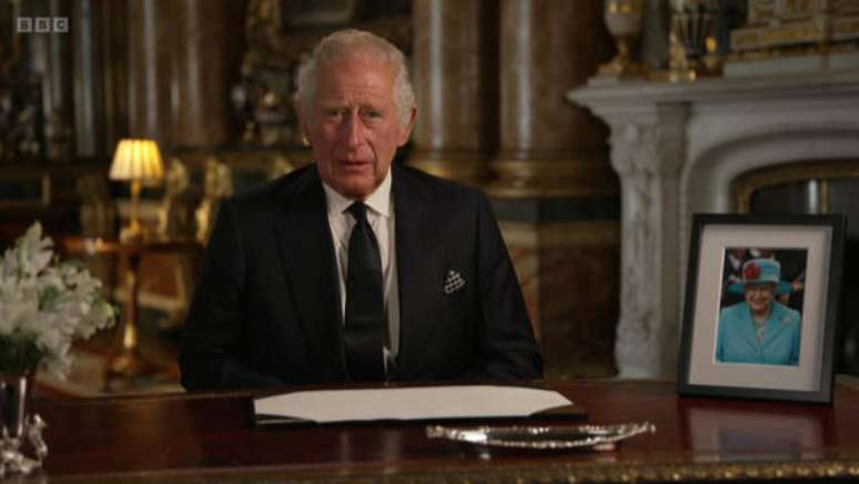 Charles III será coroado no dia 6 de maio de 2023 em Londres