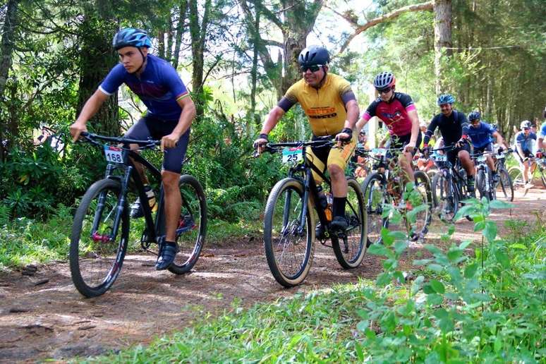 O grupo  aponta o ecoturismo como uma solução para o ciclismo nas quebradas 
