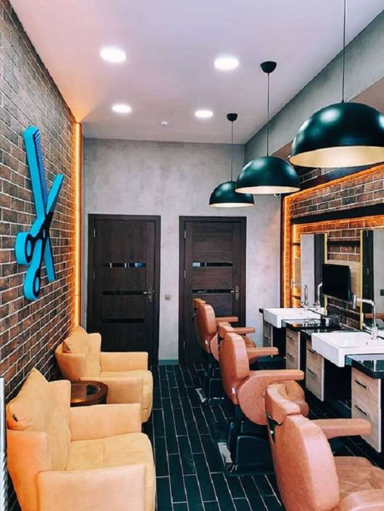 26. Crie uma decora&ccedil;&atilde;o acolhedora para os clientes. Fonte &ndash; Behance