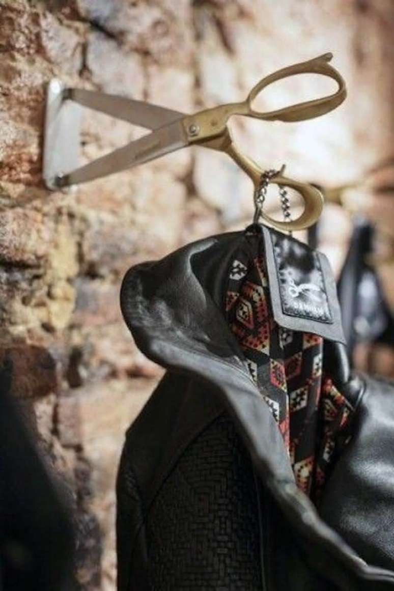 33. Detalhes que surpreendem os clientes na barbearia retr&ocirc;. Fonte &ndash; Sua Decoracao