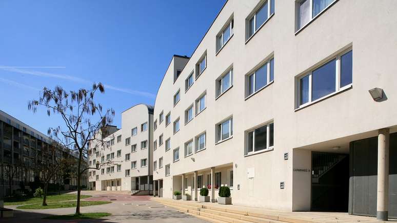 A Frauen-Werk-Stadt I, na Donaufelder Strasse 95-97, no 21&ordm; distrito de Viena, &eacute; o maior exemplo de habita&ccedil;&atilde;o e planejamento urbano adaptados &agrave;s mulheres na Europa