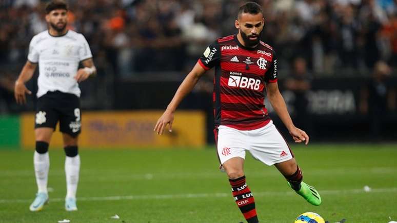 Volante rubro-negro foi destaque da equipe no jogo (Foto: Gilvan de Souza/Flamengo)