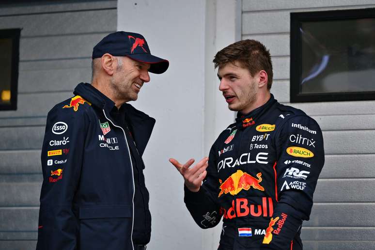 Adrian Newey e Max Verstappen: parceria de sucesso na equipe taurina 