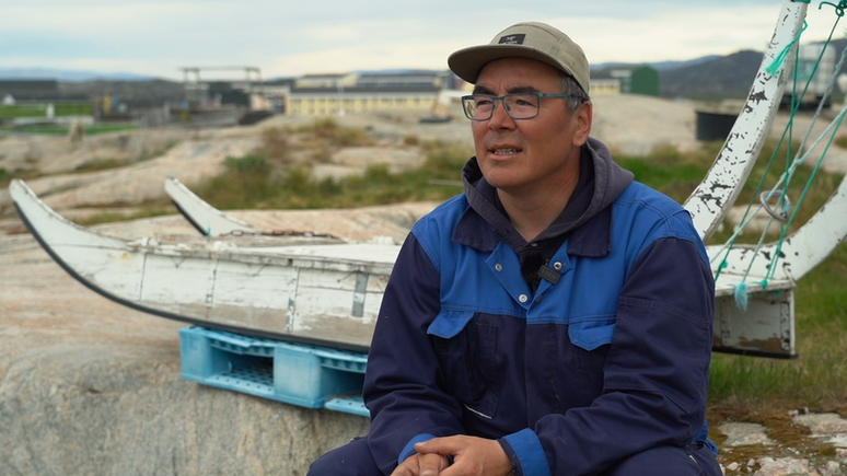 Kaleeraq Mathaeussen pesca nas águas geladas de Ilulissat desde os 14 anos