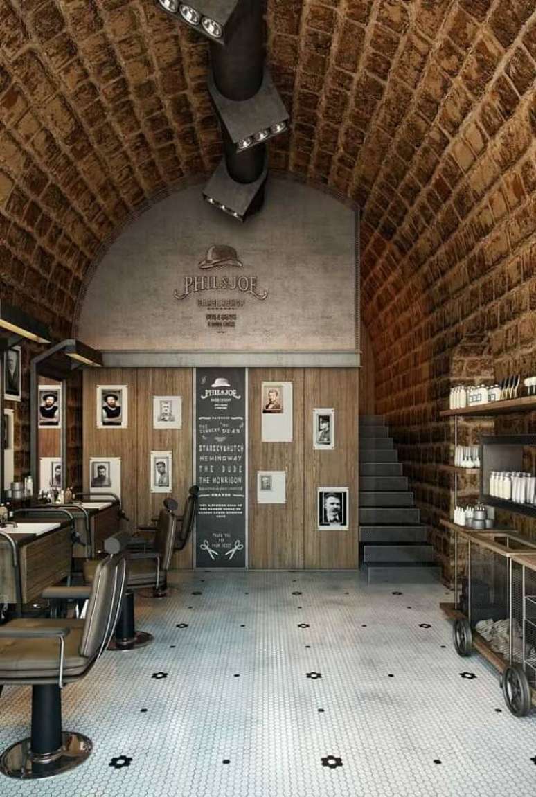 46. O tijolinho aparente e um cl&aacute;ssico na decora&ccedil;&atilde;o de barbearia retr&ocirc;. Fonte &ndash; Behance